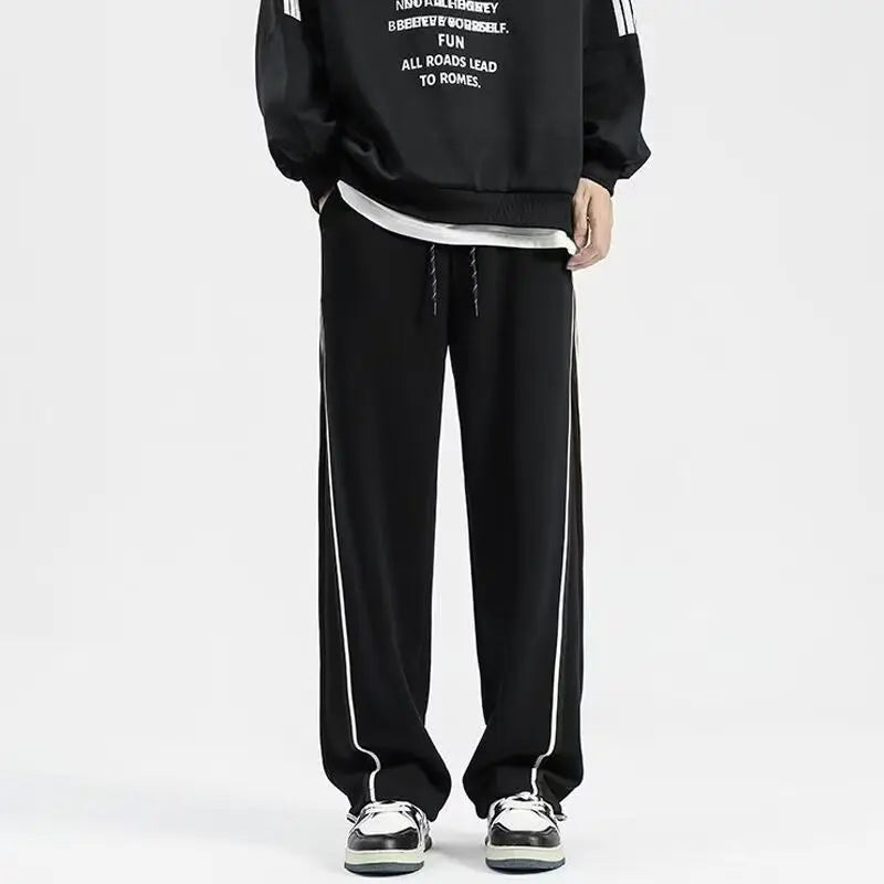 Straight-Leg Sweatpants – Relaxed Fit
