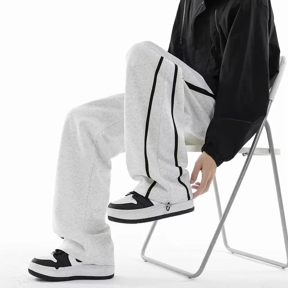 Straight-Leg Sweatpants – Relaxed Fit